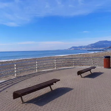 Mare E Monti Appartement Vallebona